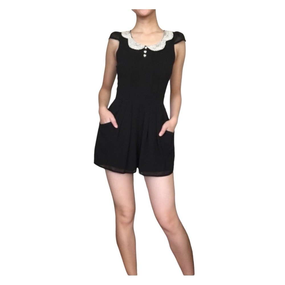 Lipsy London Black Embellished Peter Pan Collar Cap Sleeve Romper‎ Jumper US 6